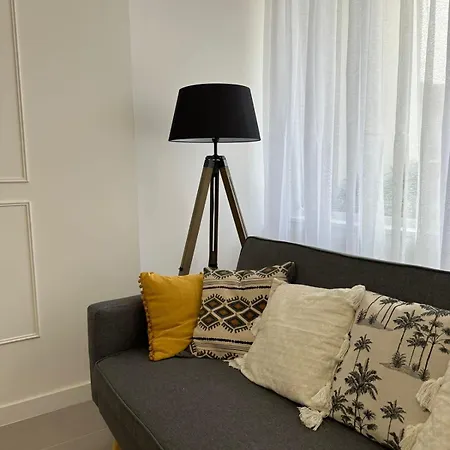 Apartment Contemporary For 4 People With Balcony Near Gratte-ciel Villeurb