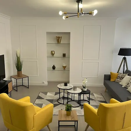 Contemporary For 4 People With Balcony Near Gratte-ciel Villeurb Villeurbanne